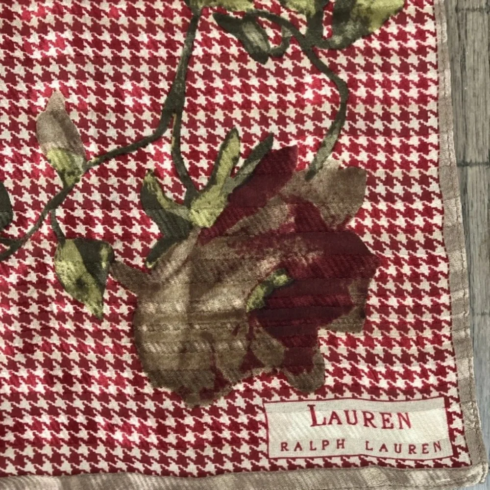 Ralph Lauren Vintage Houndstooth Rose 100% Printed Silk Red Gold Scarf 21”x21”.